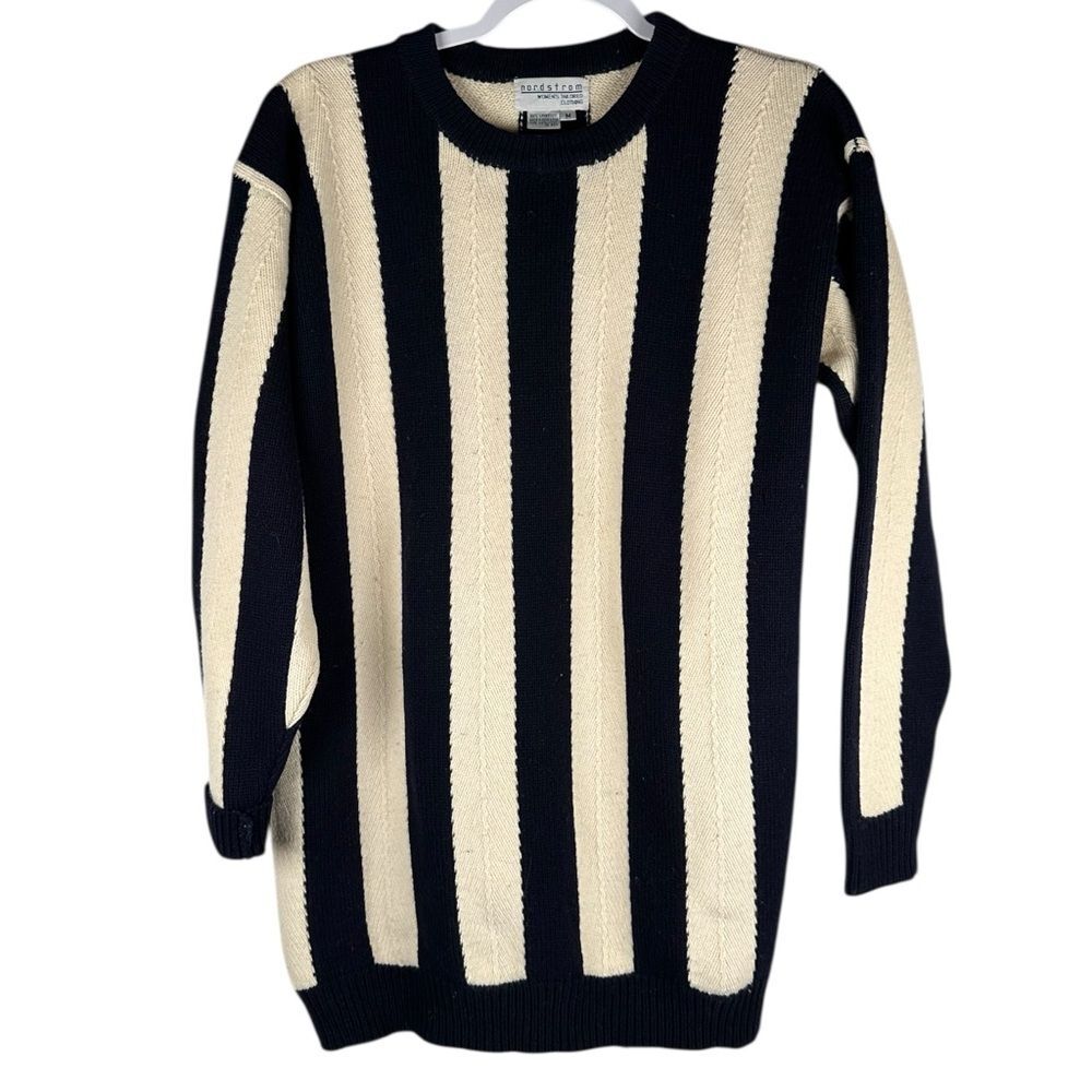 Nordstrom Vintage Navy Cream Lambs Wool Crewneck Striped Sweater Women’s Medium